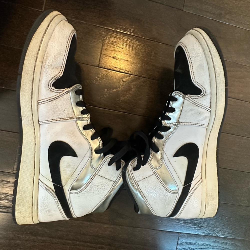 Men’s Nike Air Jordan size 12 white black